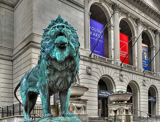 Exterior view of Chicago Art Institute near Congress Plaza