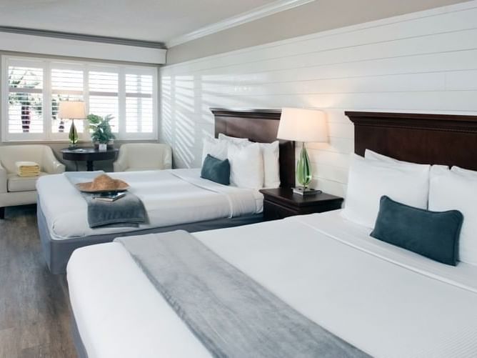2 queen beds in Poolside Traditional bedroom at Thunderbird