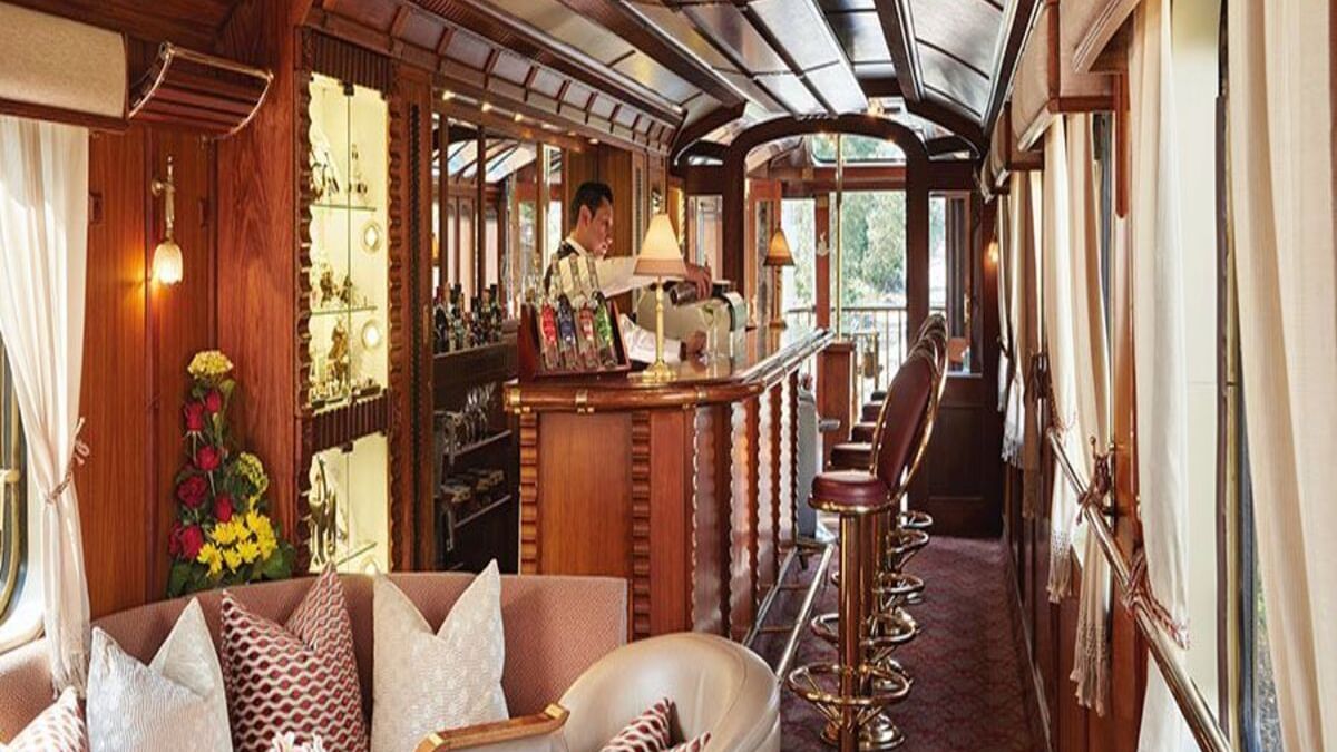 Journey on the Belmond Hiram Bingham Train