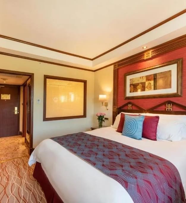 Deluxe Room at Nairobi Serena Hotel