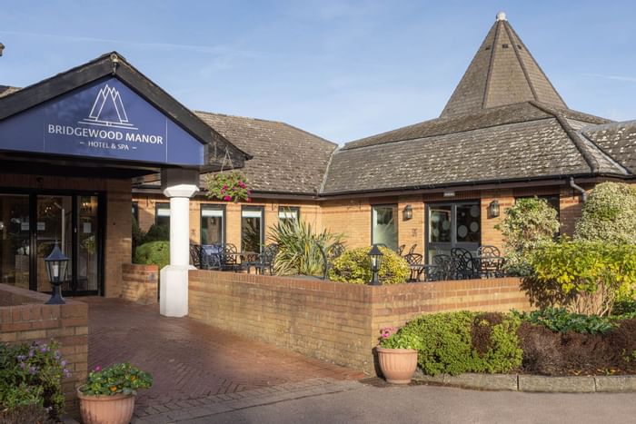 Exterior view of the hotel entrance at Bridgewood Manor Hotel