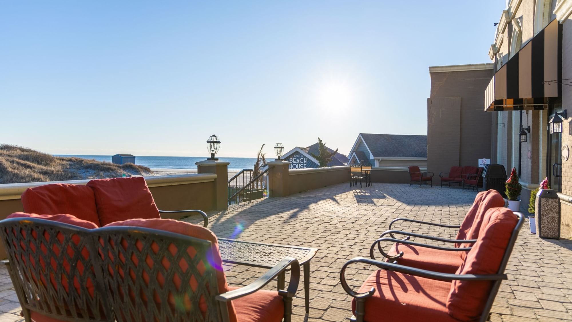  Entry deck patio seating at Legacy Vacation Resorts 