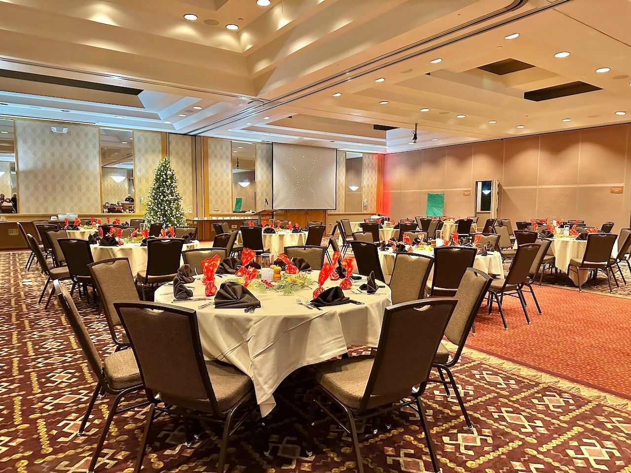Mountain Ballroom set up for a banquet with round tables