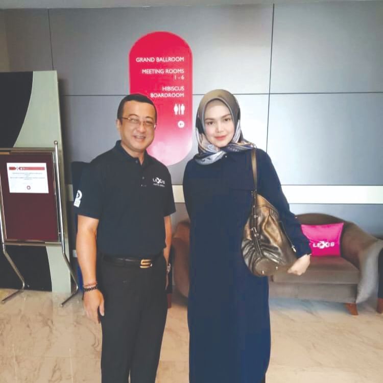 News 2019 - Datuk Siti Nurhaliza Visits Our Hotel | Lexis Hibiscus® Port Dickson