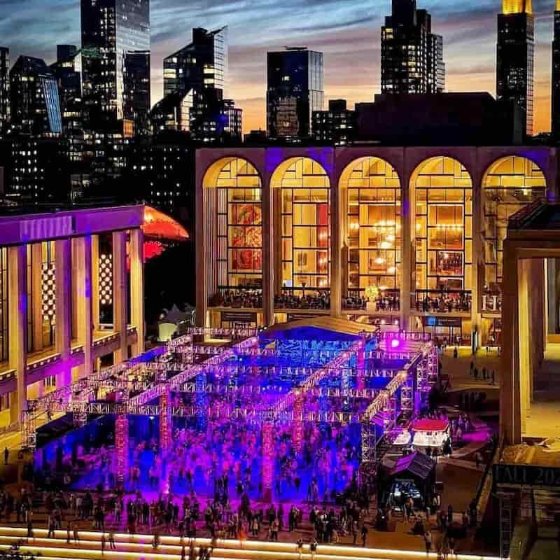 Vibrant concert atmosphere in Summer 2026