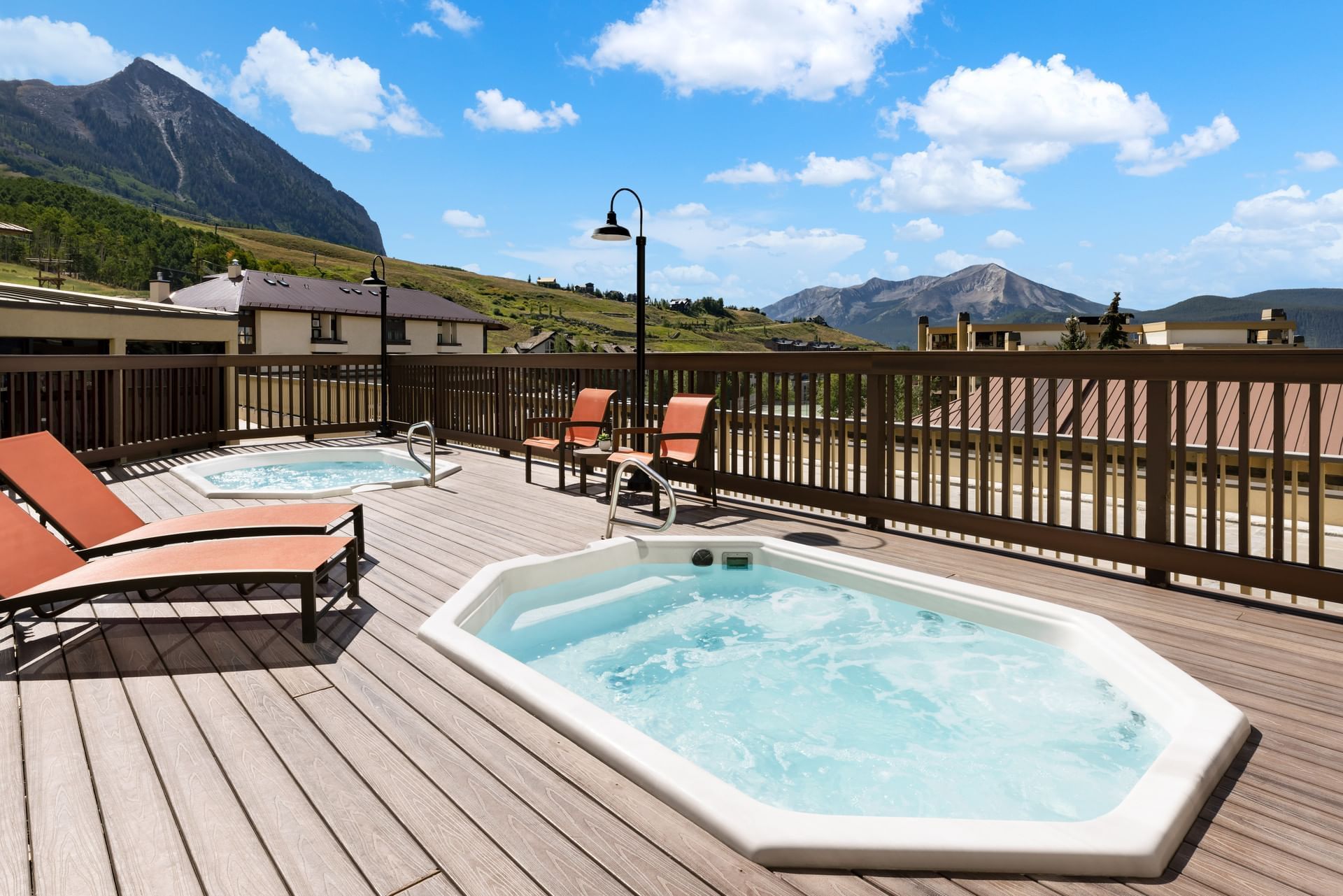 Colorado Ski Spa Resort Elevation Crested Butte Hotel   Elevation Resort Hot Tub Lg 