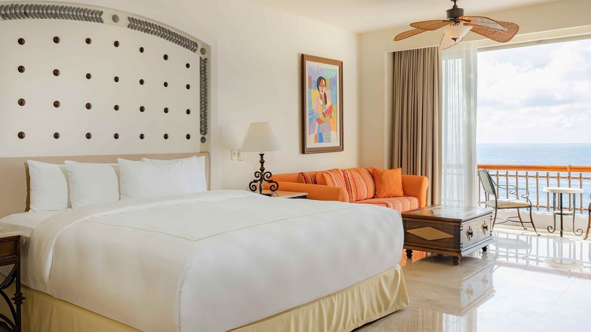 Junior Suite Oceanfront King