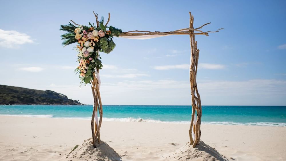 Romantic wedding venues by the beach