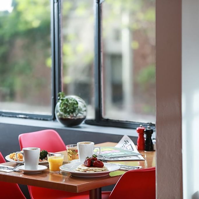 Dining Area at the Ibis Sydney World Square