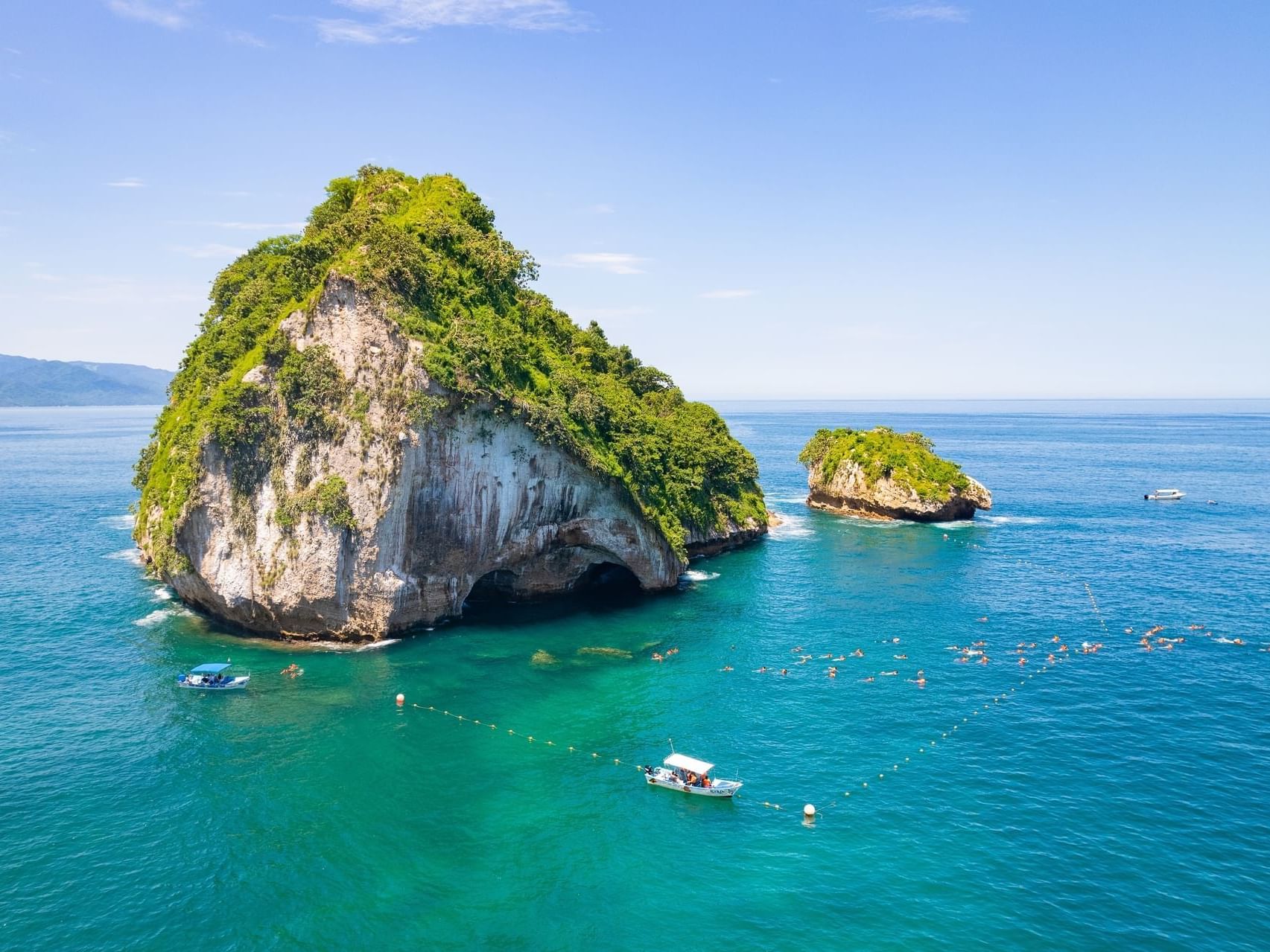 Stunning view of Los Arcos National Marine Park near Plaza Pelicanos Grand Beach Resort