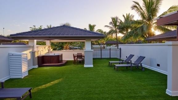 Box seat in prime location Aigen! Sunny top floor apartment with ...