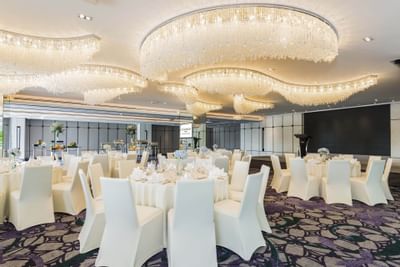 Wedding arrangements in Chatrium Ballroom at Chatrium Hotel