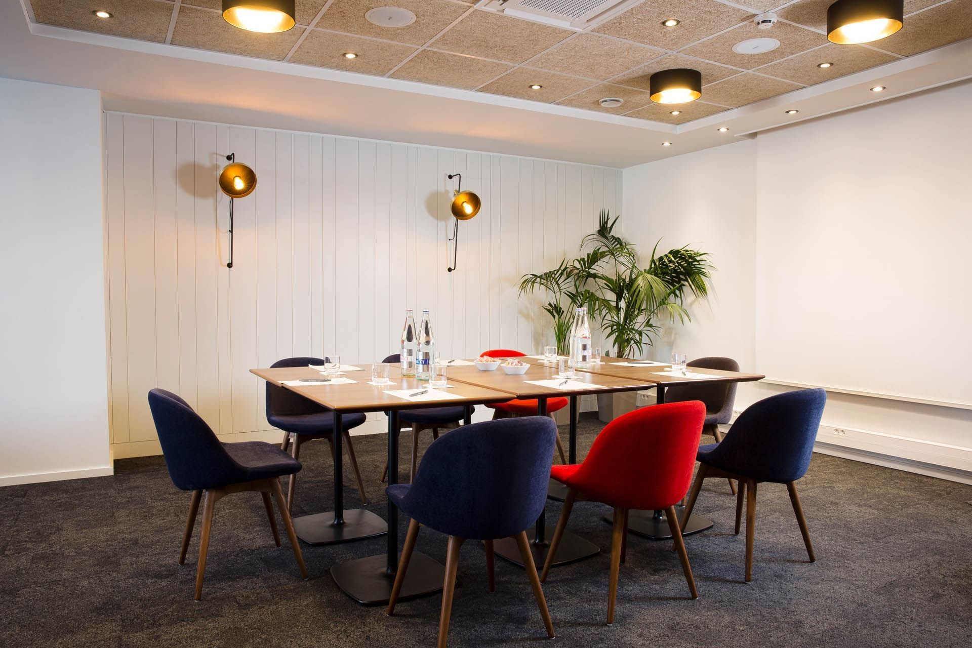 Configuration en théâtre pour une réunion à l'Escale Oceania Saint-Malo