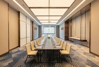 Boardroom set-up in a function room at Eastin Grand Hotel Phayathai