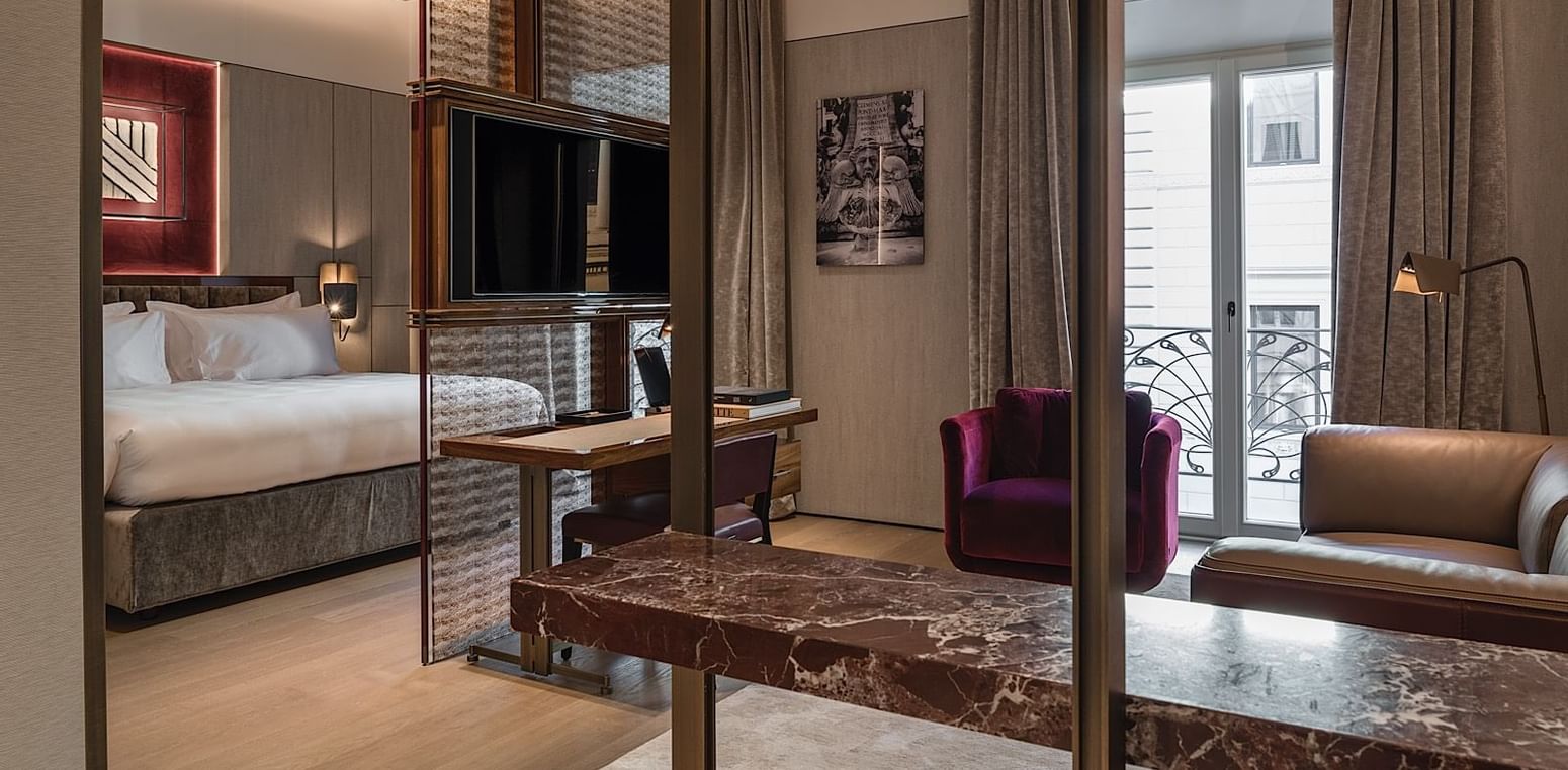 Living room partition in Deluxe Suite 5 at Fendi Private Suites