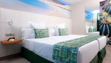 Suite superior con vistas al mar en el Hotel Lemon & Soul Cactus Garden