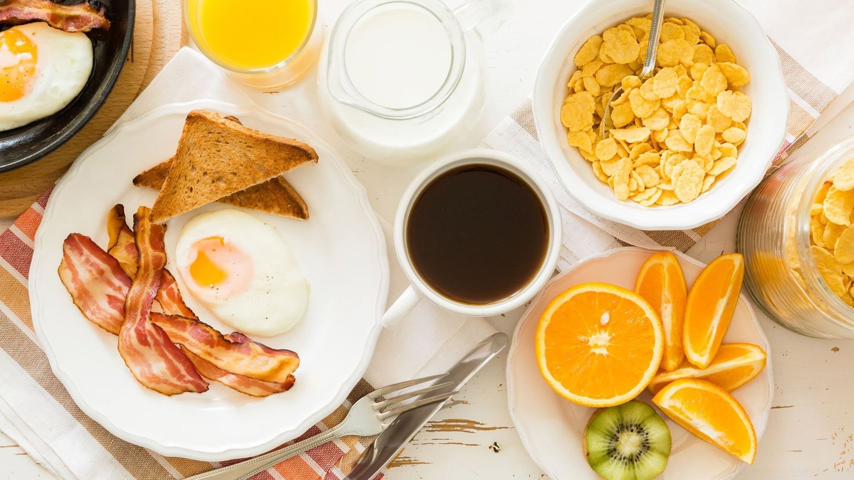 Breakfast served with Bacon, Coffee, Egg and Juice in Warwick Ankara