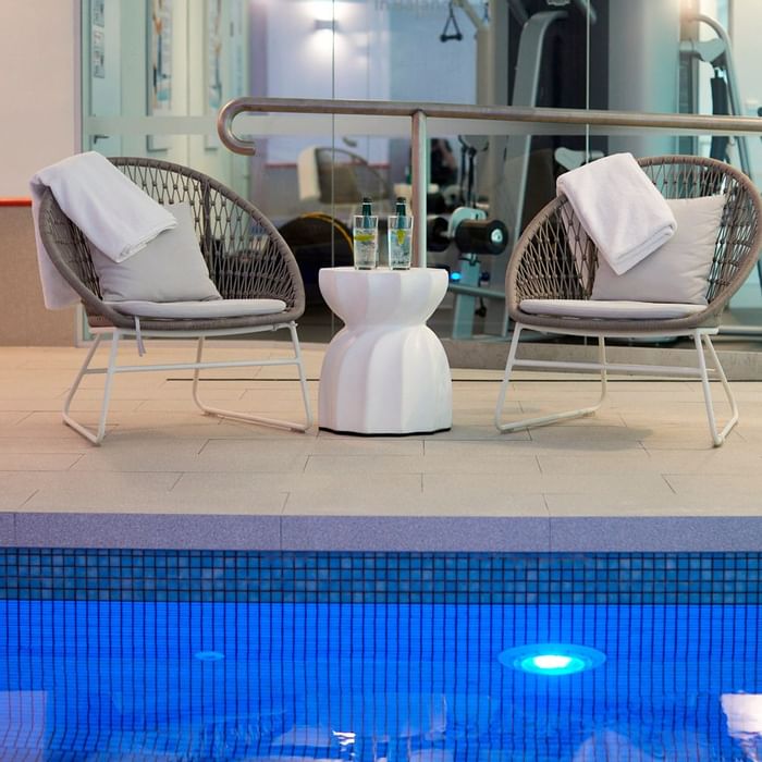 Close up on the indoor pool at Novotel Melbourne on Collins