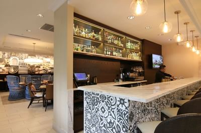 bar with view to dining room