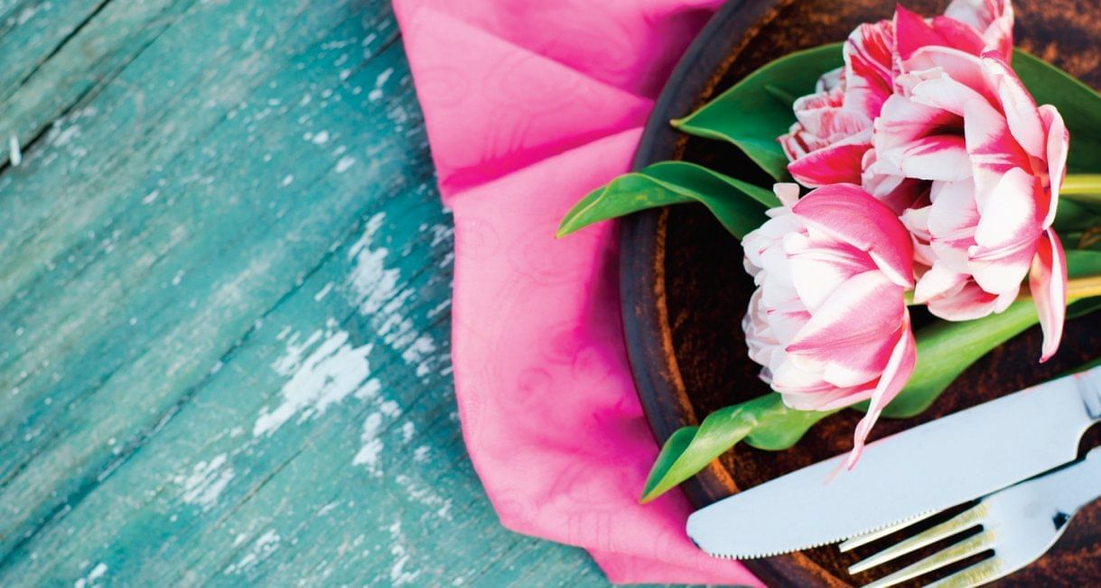 Flowers, cutlery & table cloth at Pullman Sydney Olympic Park