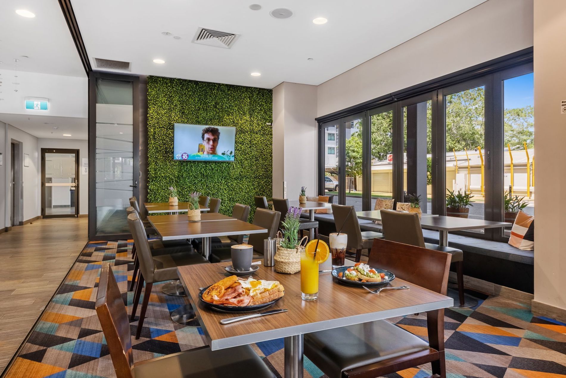 Serviced Apartments in Darwin H on Mitchell Hotel