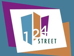 124 Street logo image used near Varscona Hotel on Whyte