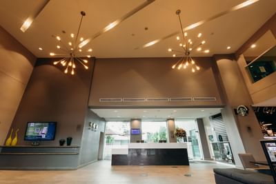 Low-angle view of the reception area at Araiza San Luis