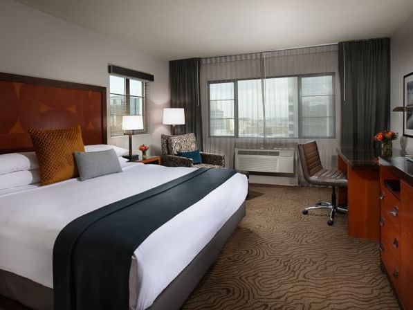 Executive King Room with one bed at Paramount Hotel Portland