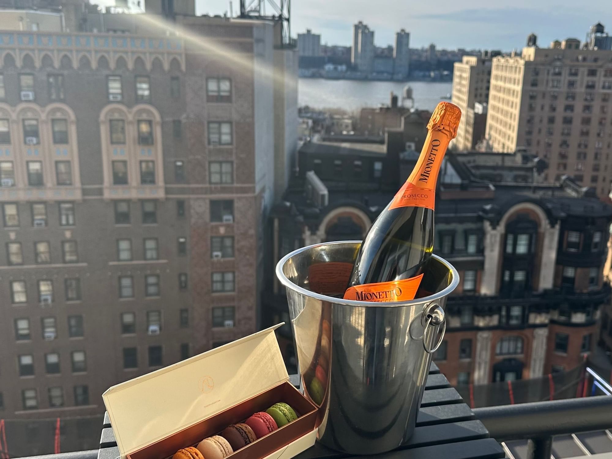 Enjoy the Macaroons and Bubbles Special Package at the ArtHouse Hotel in NYC.