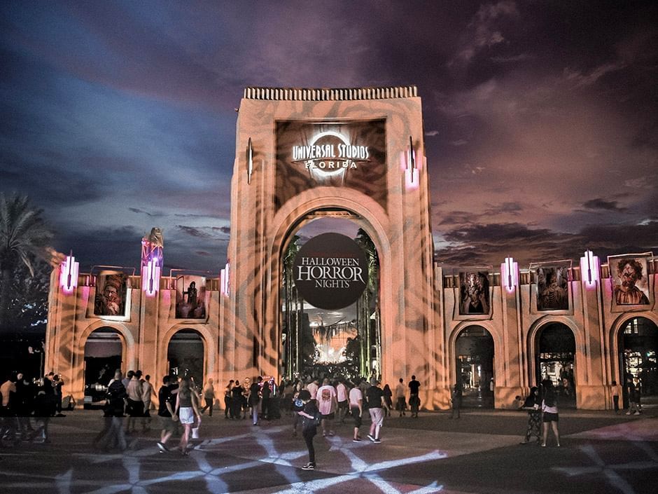 Halloween Horror Nights Orlando 2023 entrance arc