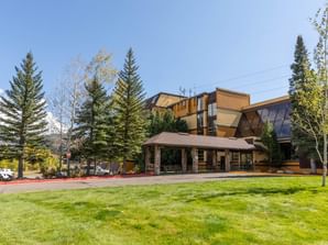 Exterior at Legacy Vacation Resorts Steamboat