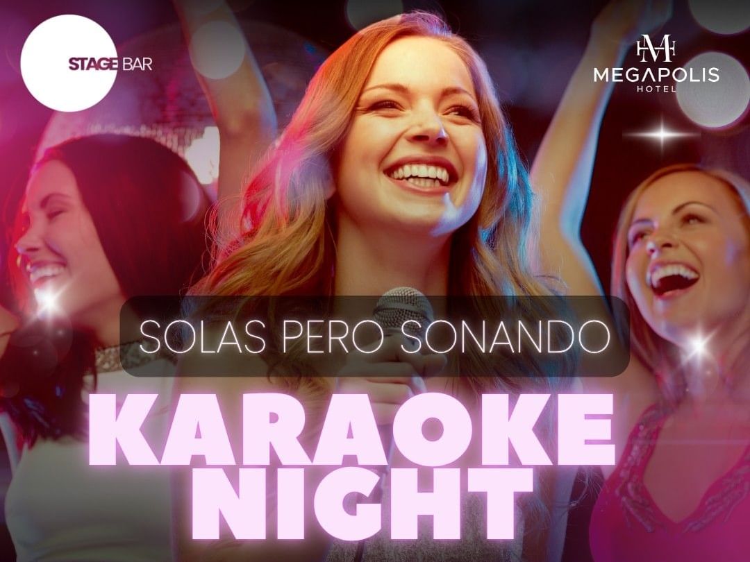 Afiche de noche de karaoke con tres mujeres sonriendo y letras rosas y moradas.