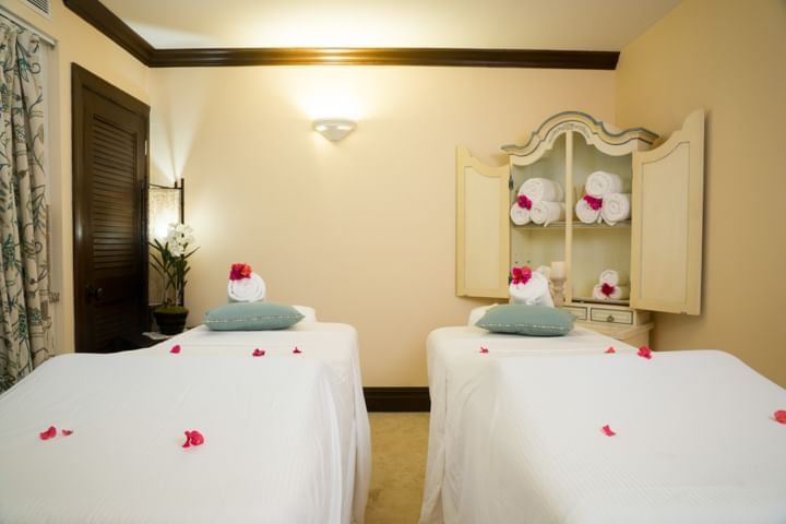 Honeymoon decorated bedroom at The Somerset on Grace Bay
