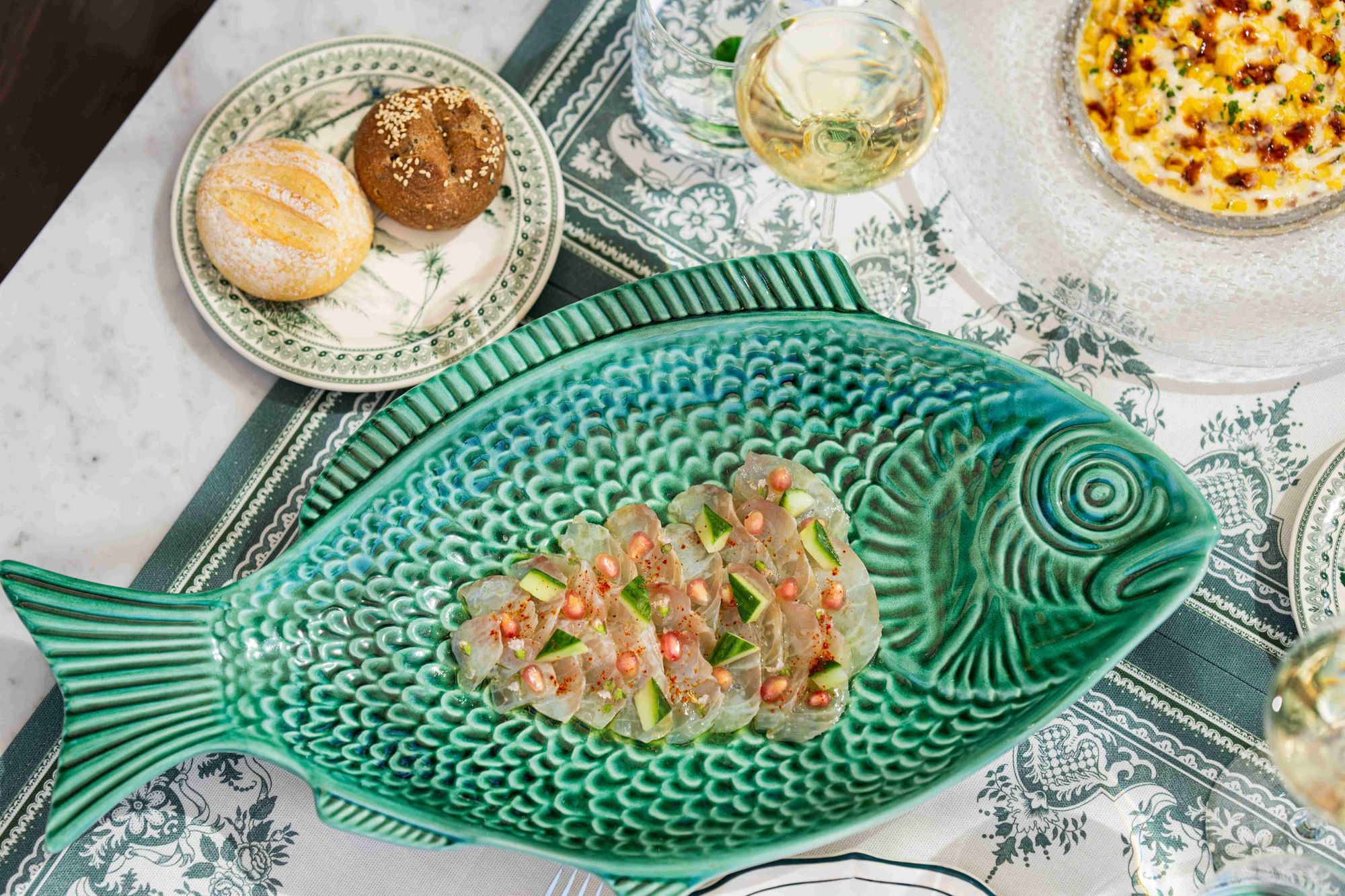 Plat signature, carpaccio de dorade de La Terrasse by Jean-François Piège à Marrakech