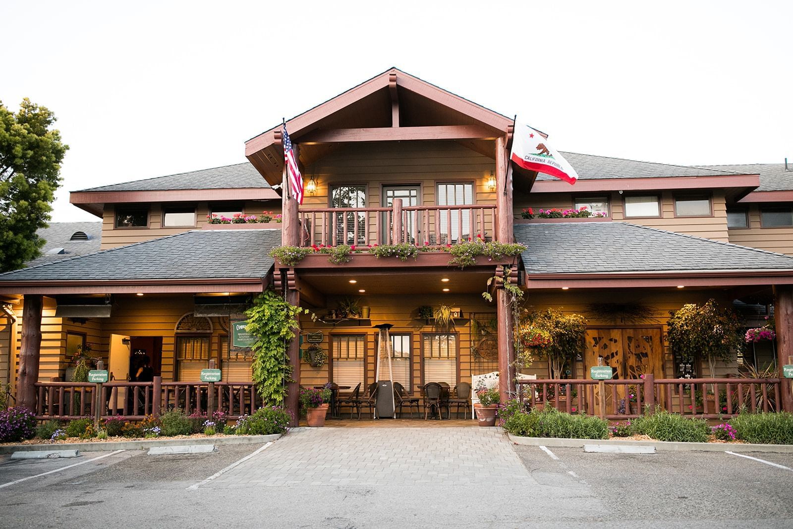 Celebrate the Season: A Christmas Carol Show at Cambria Pines Lodge