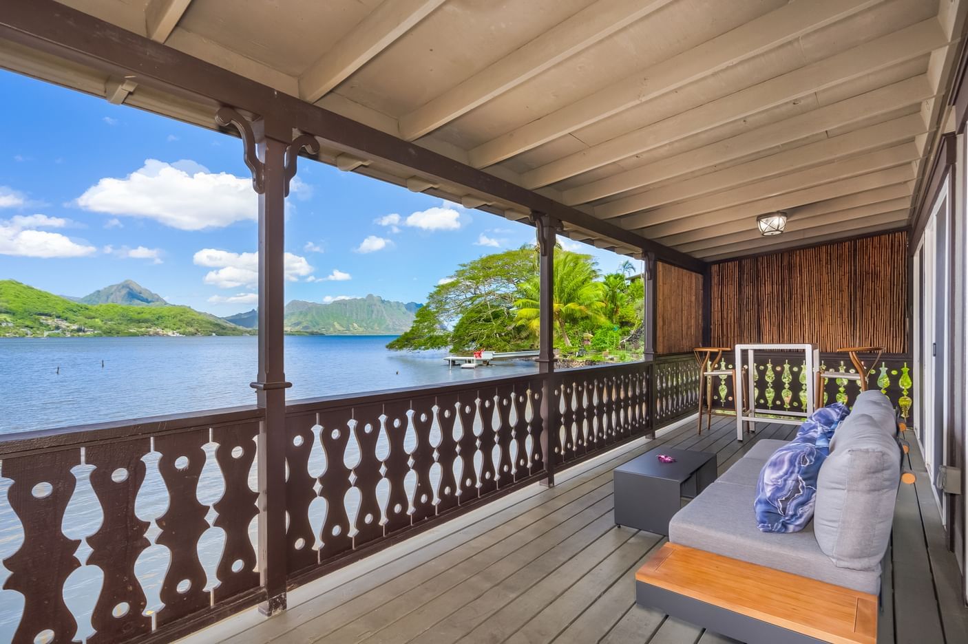 One-Bedroom Two-Bath “Hale Lily” Waterfront Suite | Paradise Bay