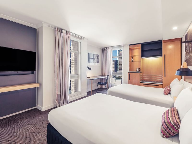 Superior Twin Queen room at Mercure Brisbane King George Square