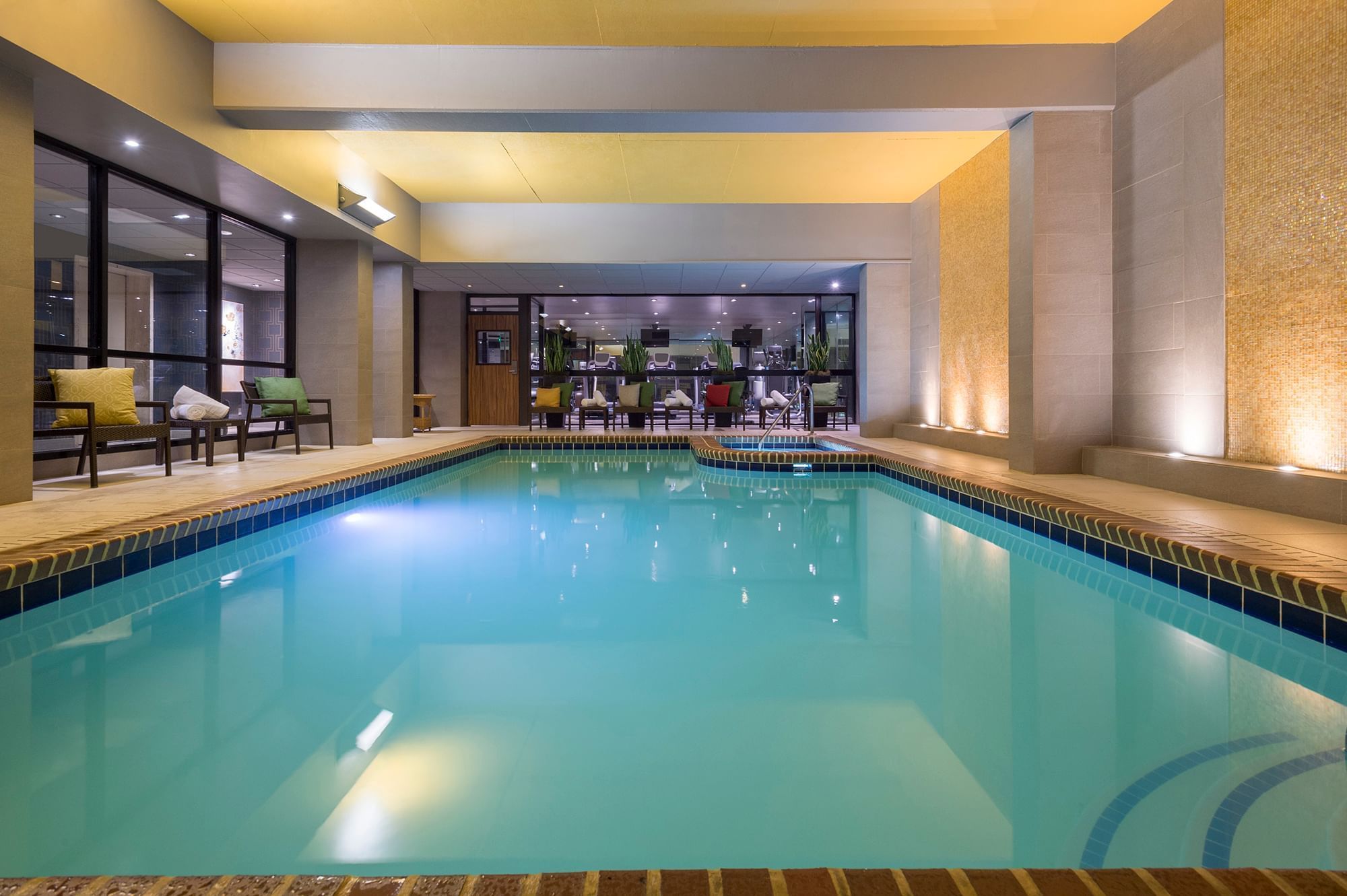 Leisure area with swimming pool at Warwick Seattle