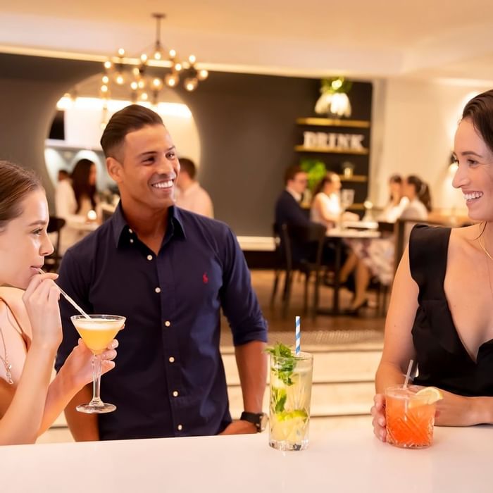 Bar at Novotel Sydney International Airport 