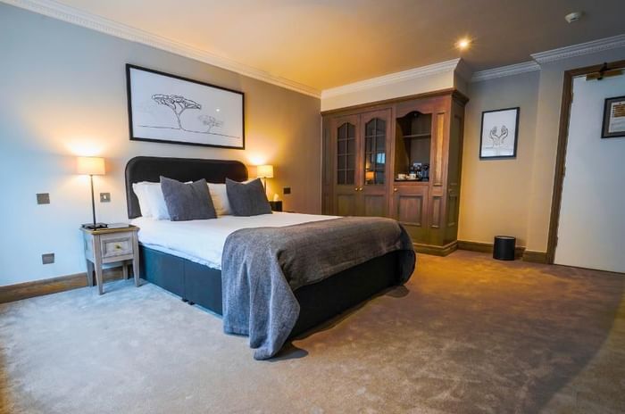 Deluxe premium room at Villiers Hotel in Buckingham
