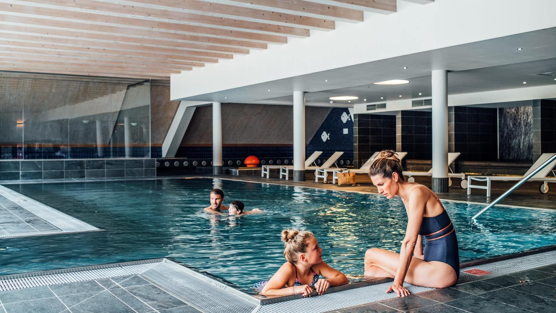 Falkensteiner Hotel Sonnenalpe Spa Wellness Innenbereich Pool