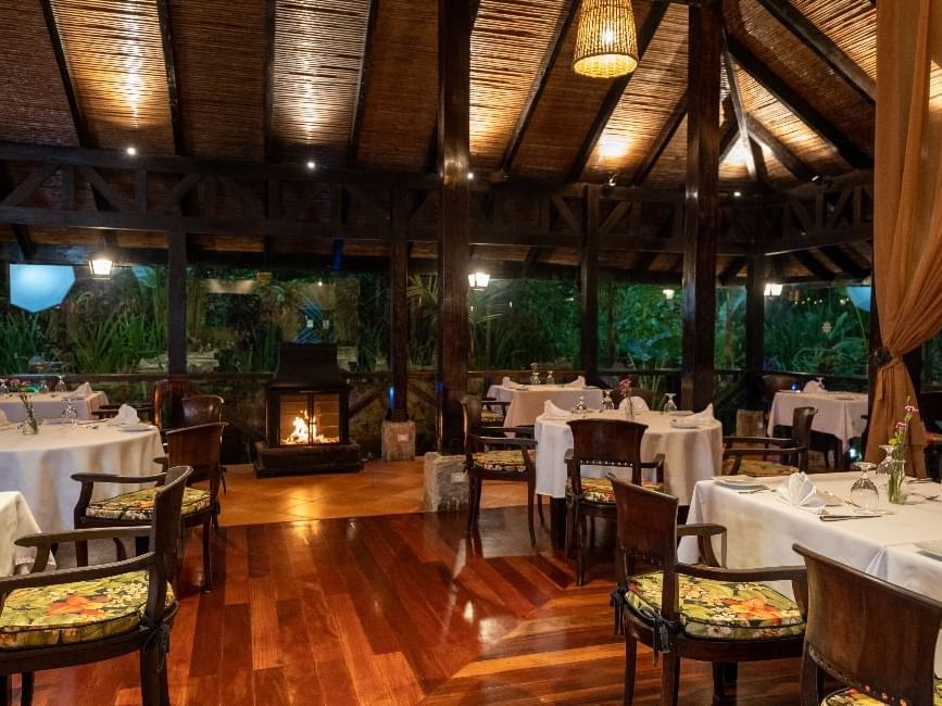 Well-arranged Kantala restaurant at Rio Celeste Hideaway