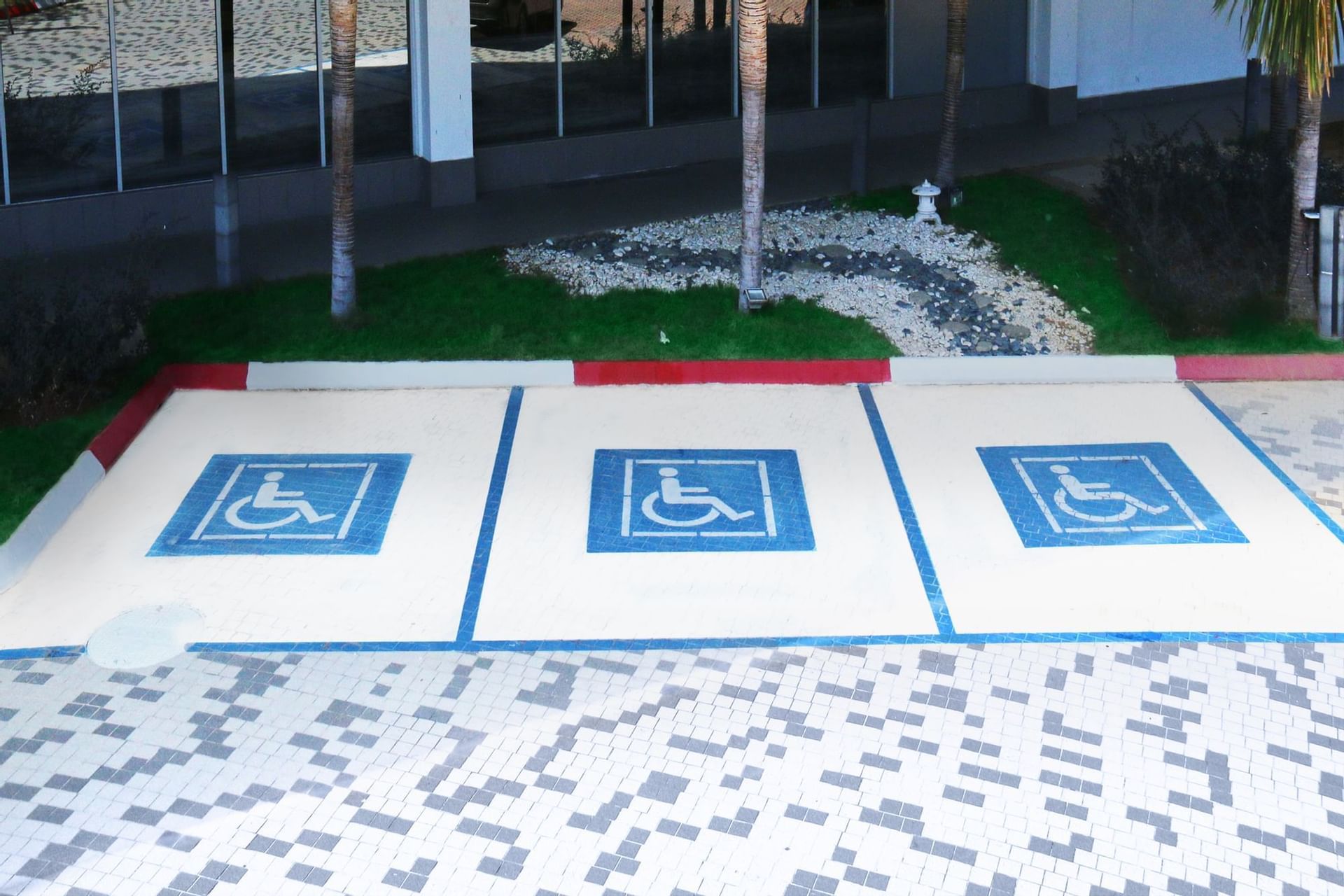Disabled Facilities Handicap Accessible Hotels Lexis Hibiscus® PD