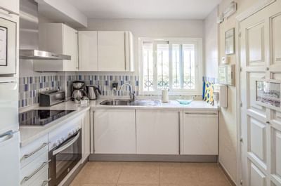Los Amigos Beach Club Studio Kitchen Refurbished