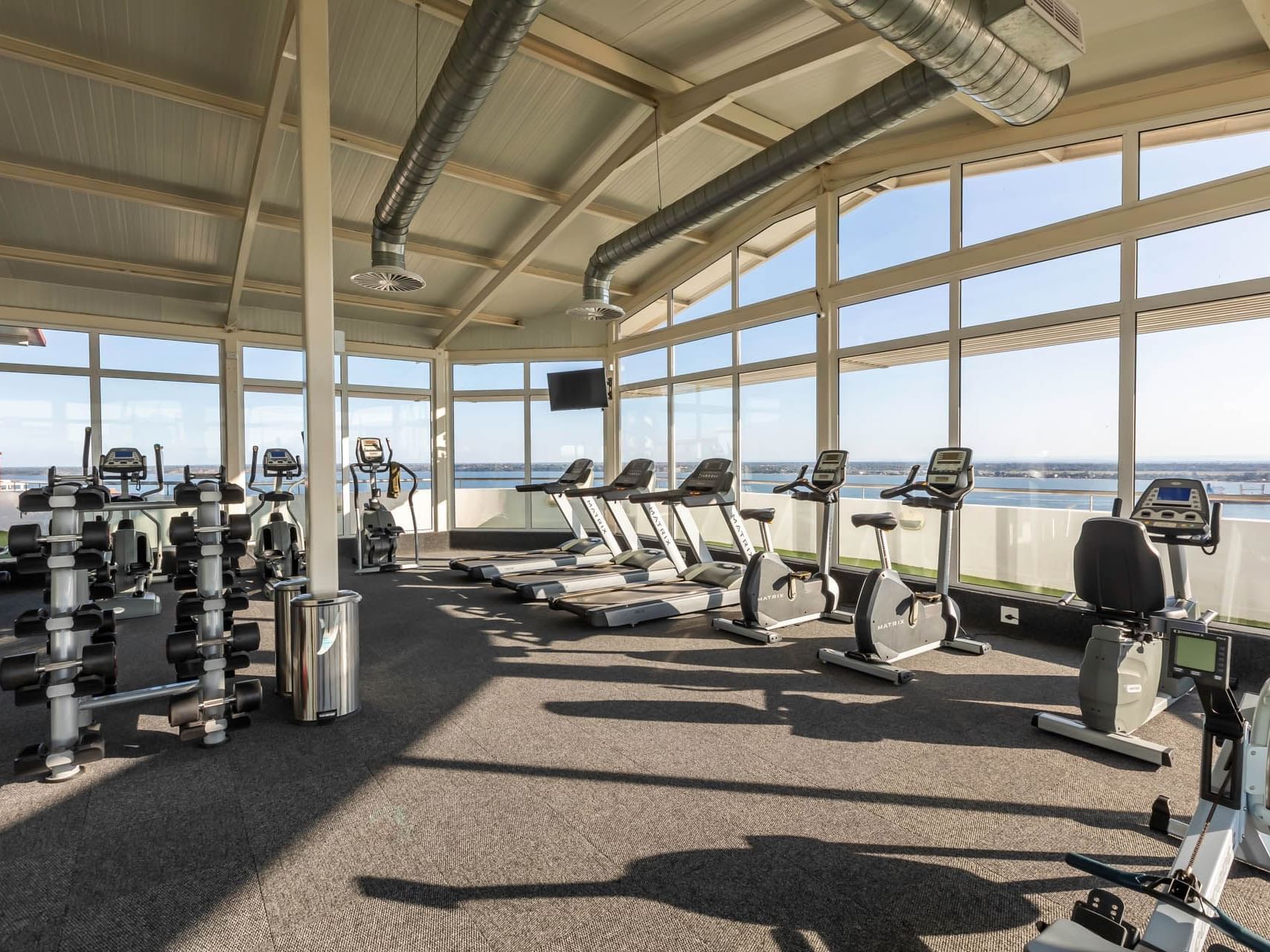 Exercise Machines in the fitness center at Cardoso Hotel