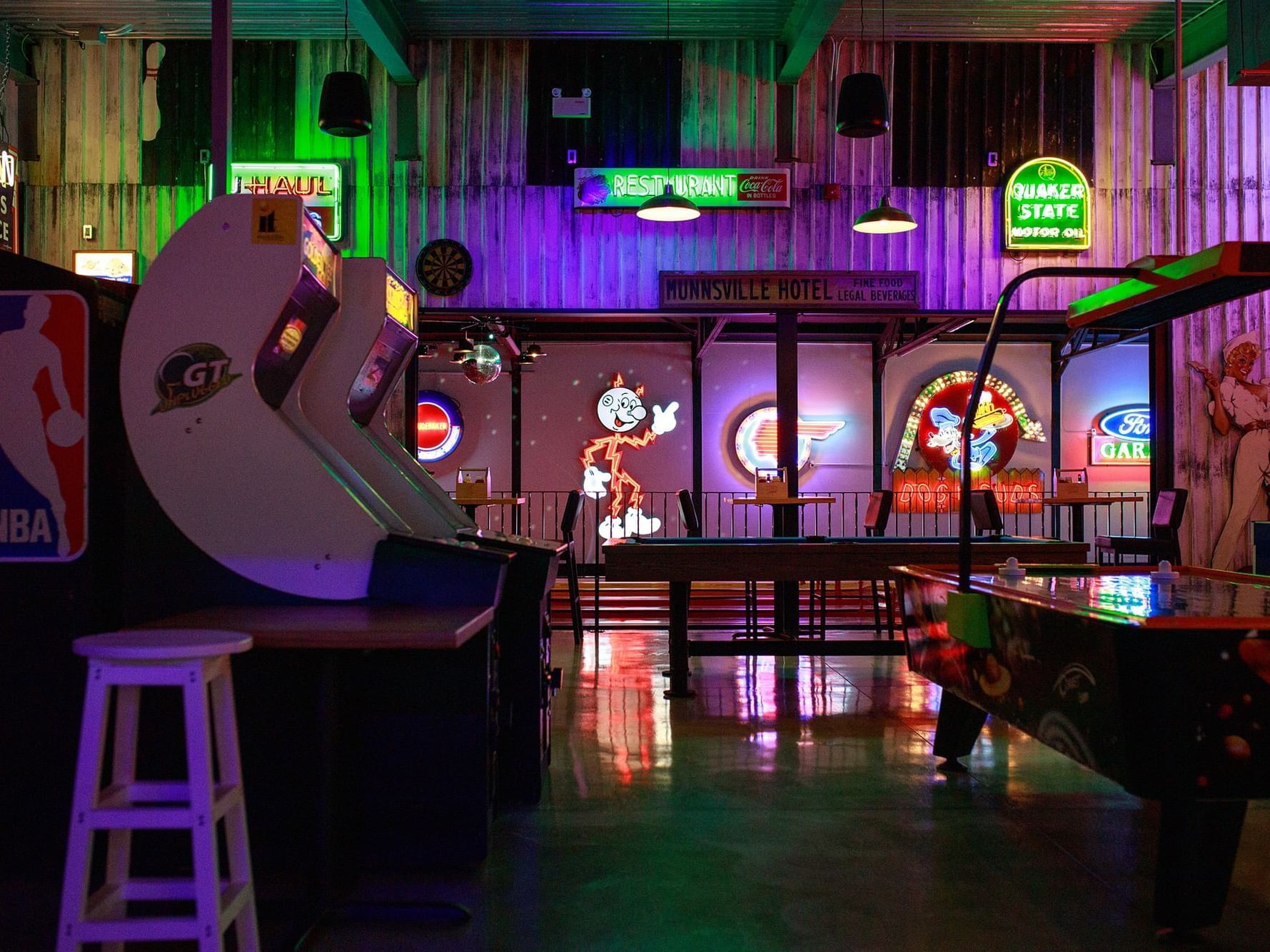 Interior view of Level Up Arcade & Bowling near Retro Suites Hotel