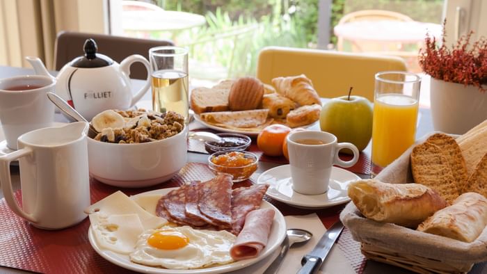 A warm breakfast served at Hotel Castel Burgond