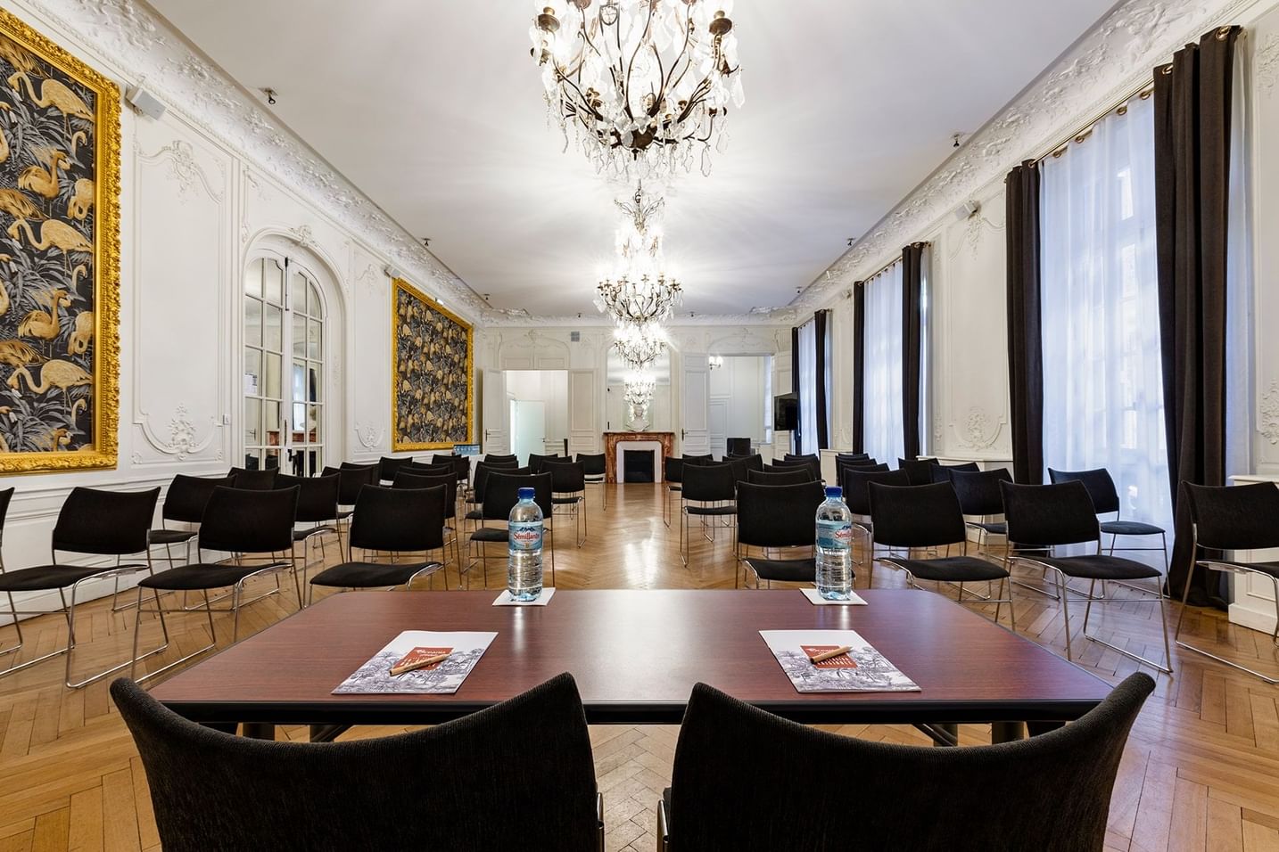 Classroom-type meeting room at Oceania Le Métropole Montpellier