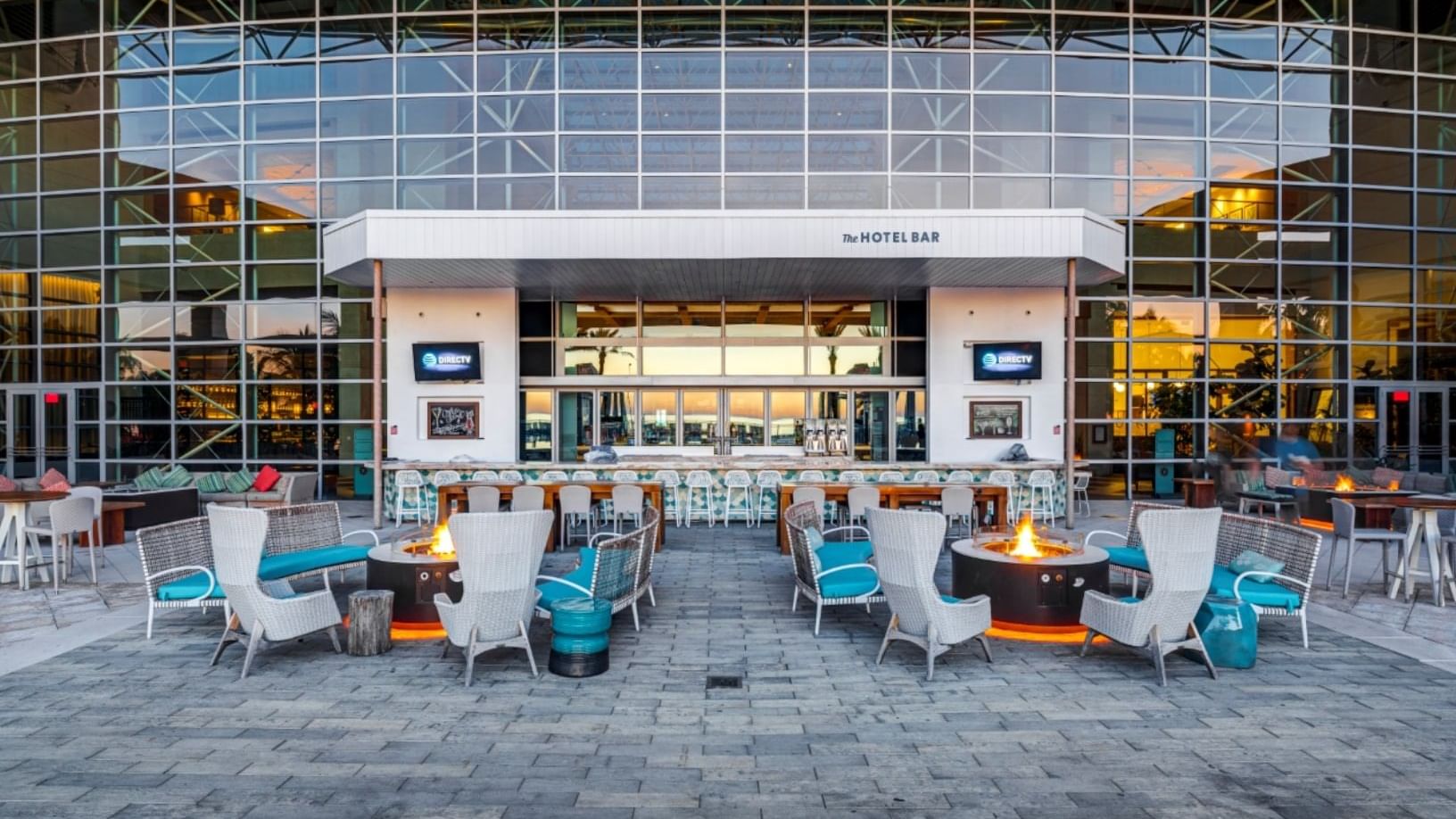 Diplomat Infinity Pool Terrace & Bar Space