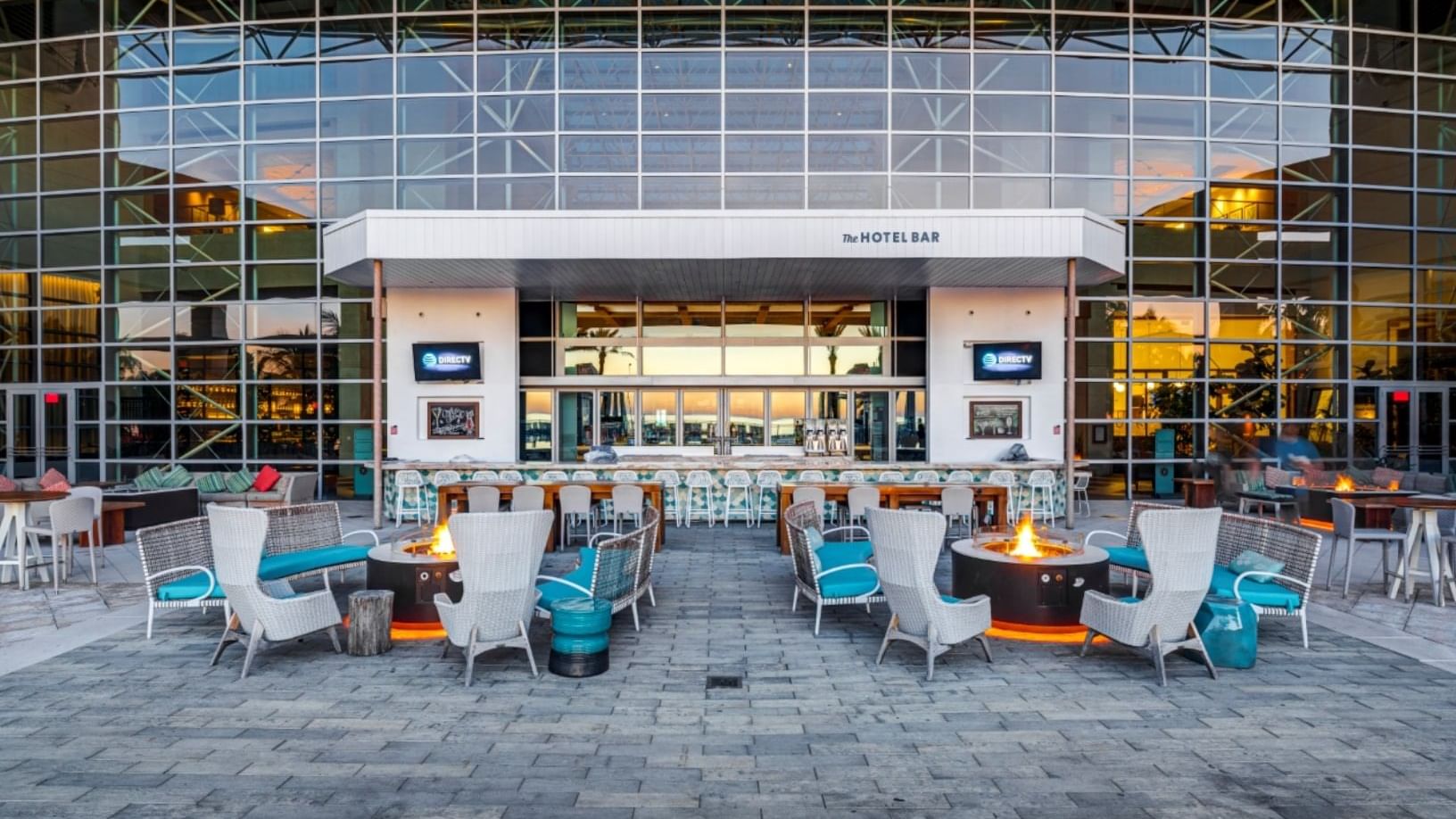 Table arrangement in Diplomat Infinity Pool Terrace & Bar Space at The Diplomat Resort